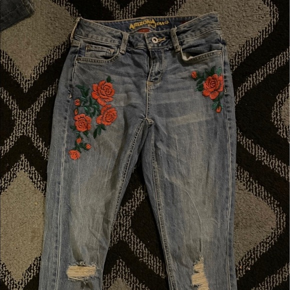Bundle of embroidered denim jeans - Picture 3 of 12